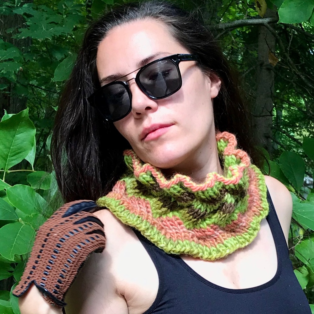 Handmade Infinity Style Neck Warmer Scarf (K27-10H)